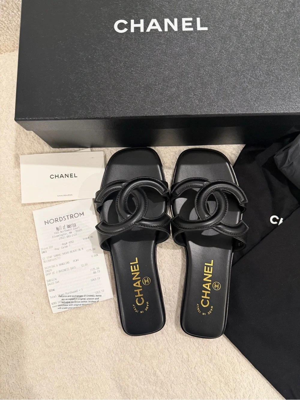 CHANEL Black Leather Interlocking CC Slide Sandals/mules